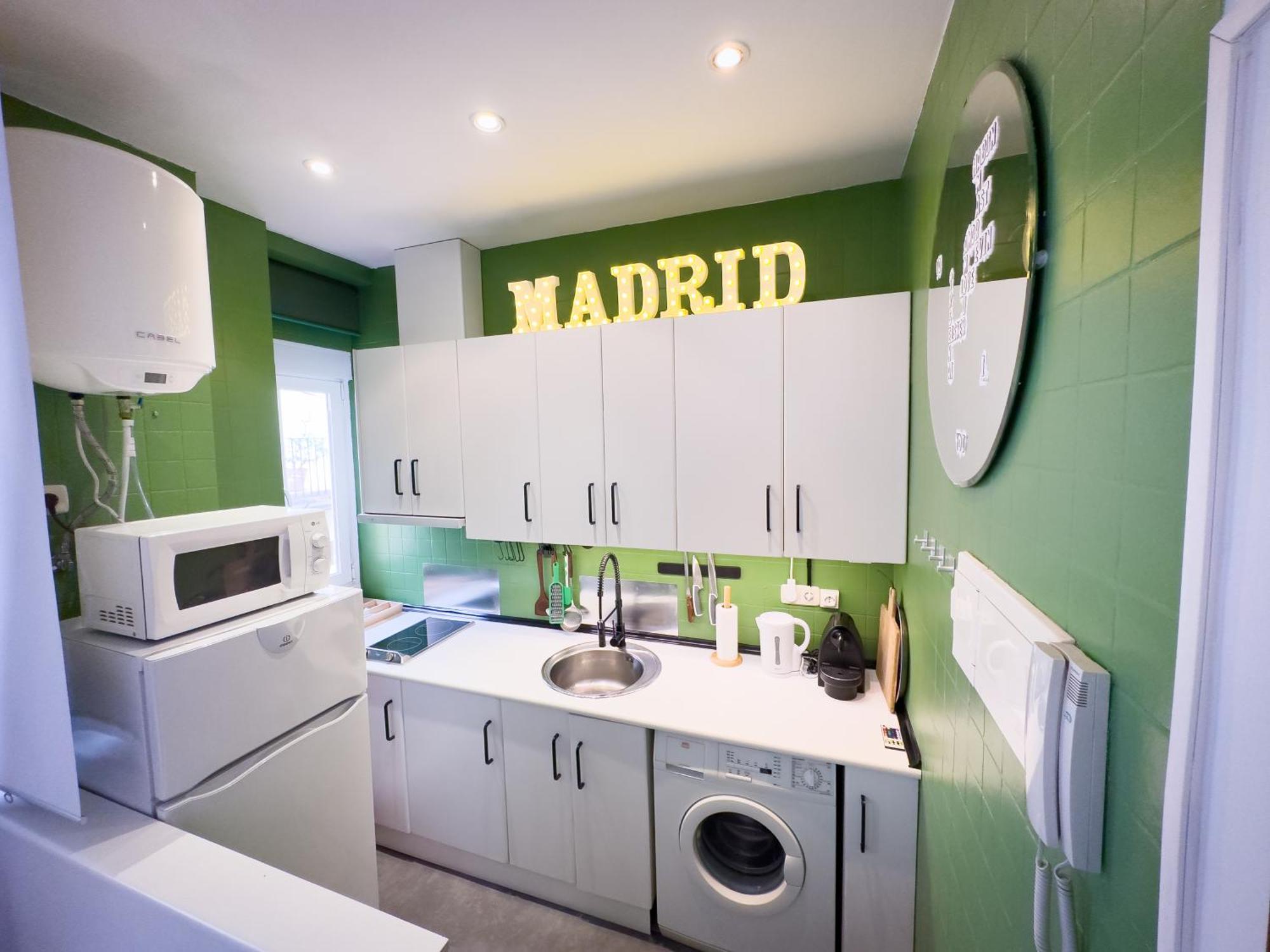 Disfruta Del Barrio De Las Letras Madrid Exteriör bild